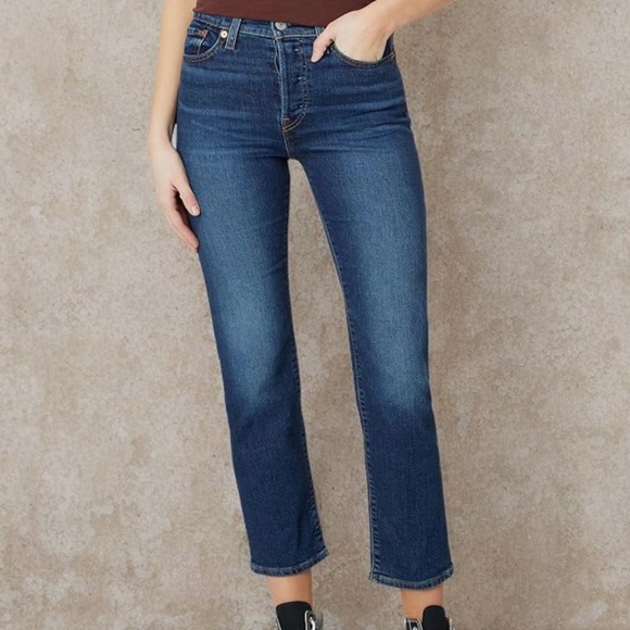 NWOT Levi's Women's Wedgie Straight Jeans - Picture 1 of 5